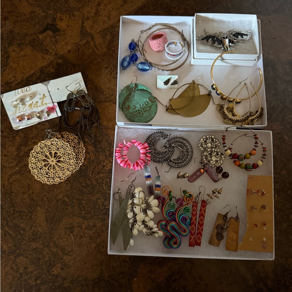 Big LOT of Earrings & Other Jewelry